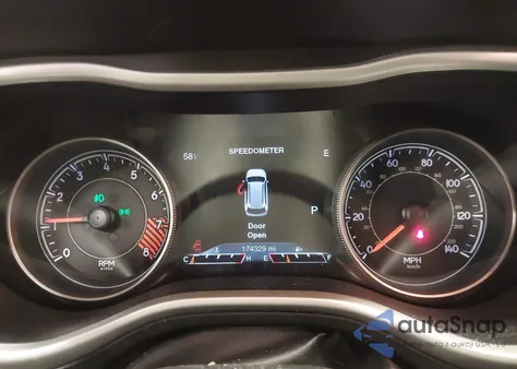 2015 Jeep Cherokee Trailhawk z USA, uszkodzony, nr VIN 1C4PJMBS7FW728650